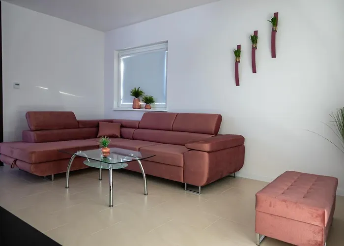 Nowy Z Duzym Tarasem I Parkingiem *