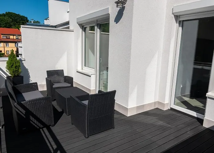 شقة Nowy Z Duzym Tarasem I Parkingiem سفينويتشي